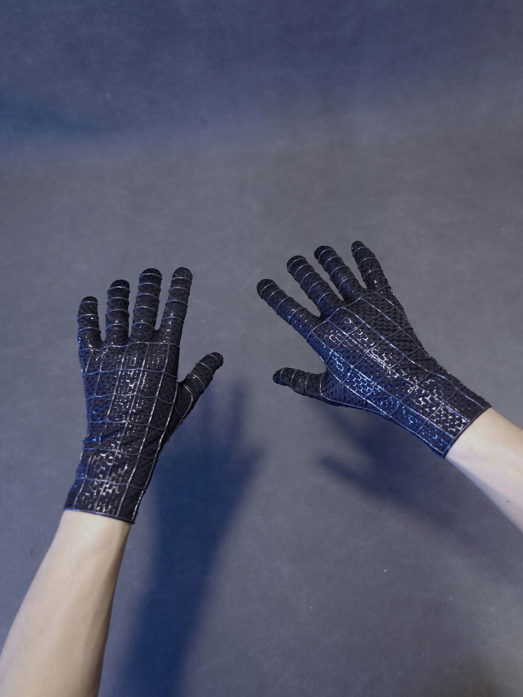 V5 Black Gloves